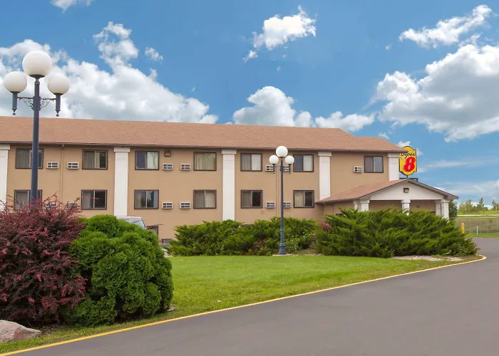 Super 8 By Wyndham Clear Lake