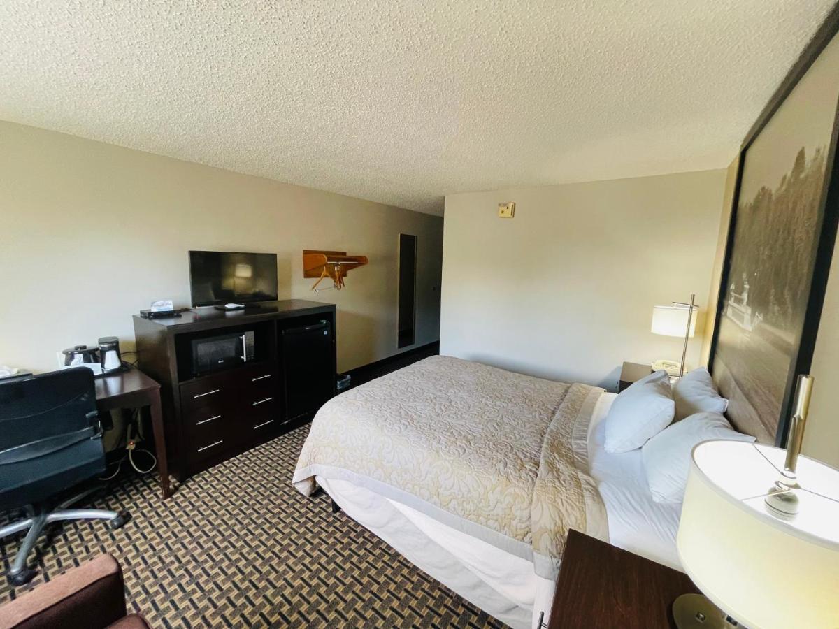 Hotel Super 8 By Wyndham Clear