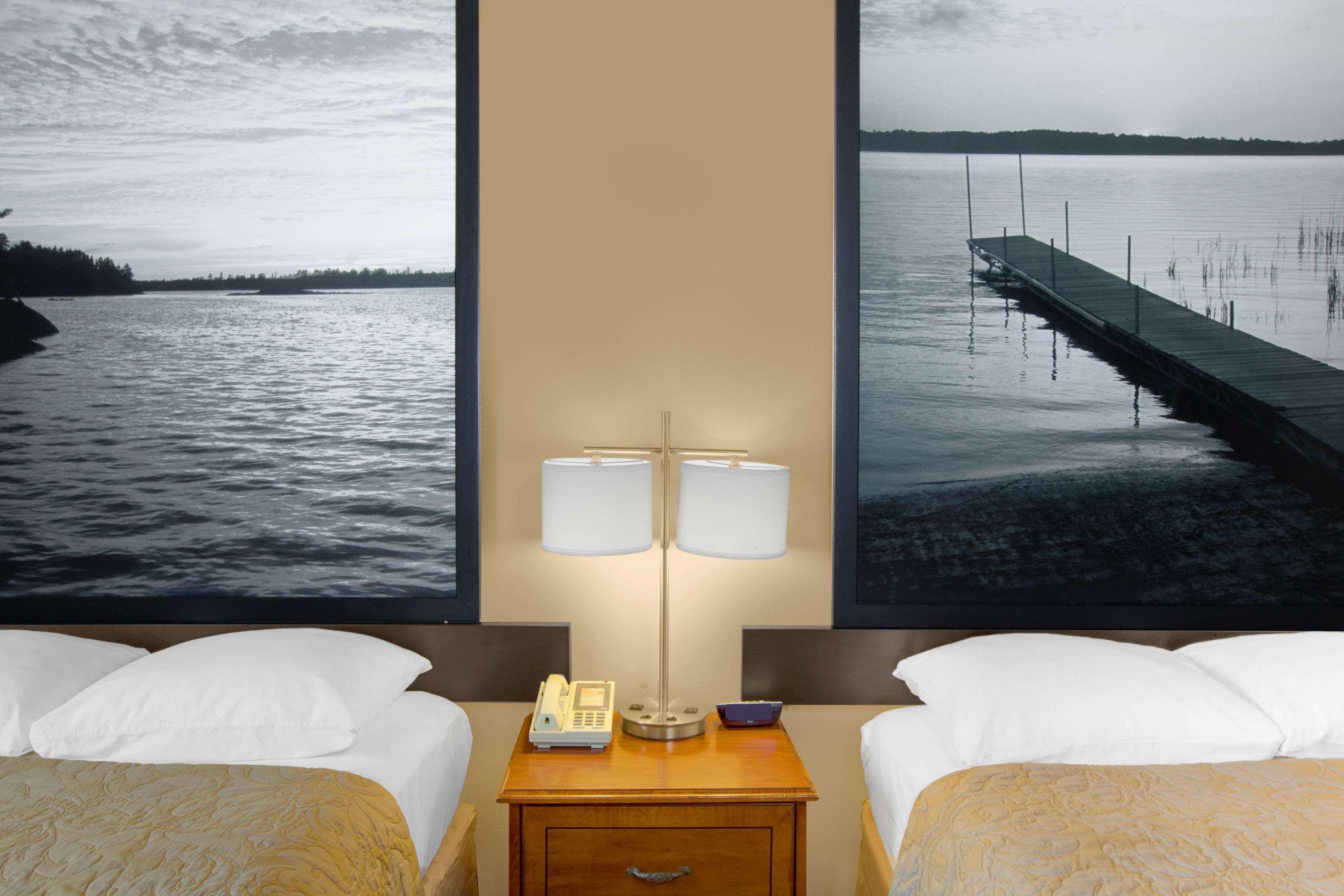 Super 8 By Wyndham Clear Hotel 2*