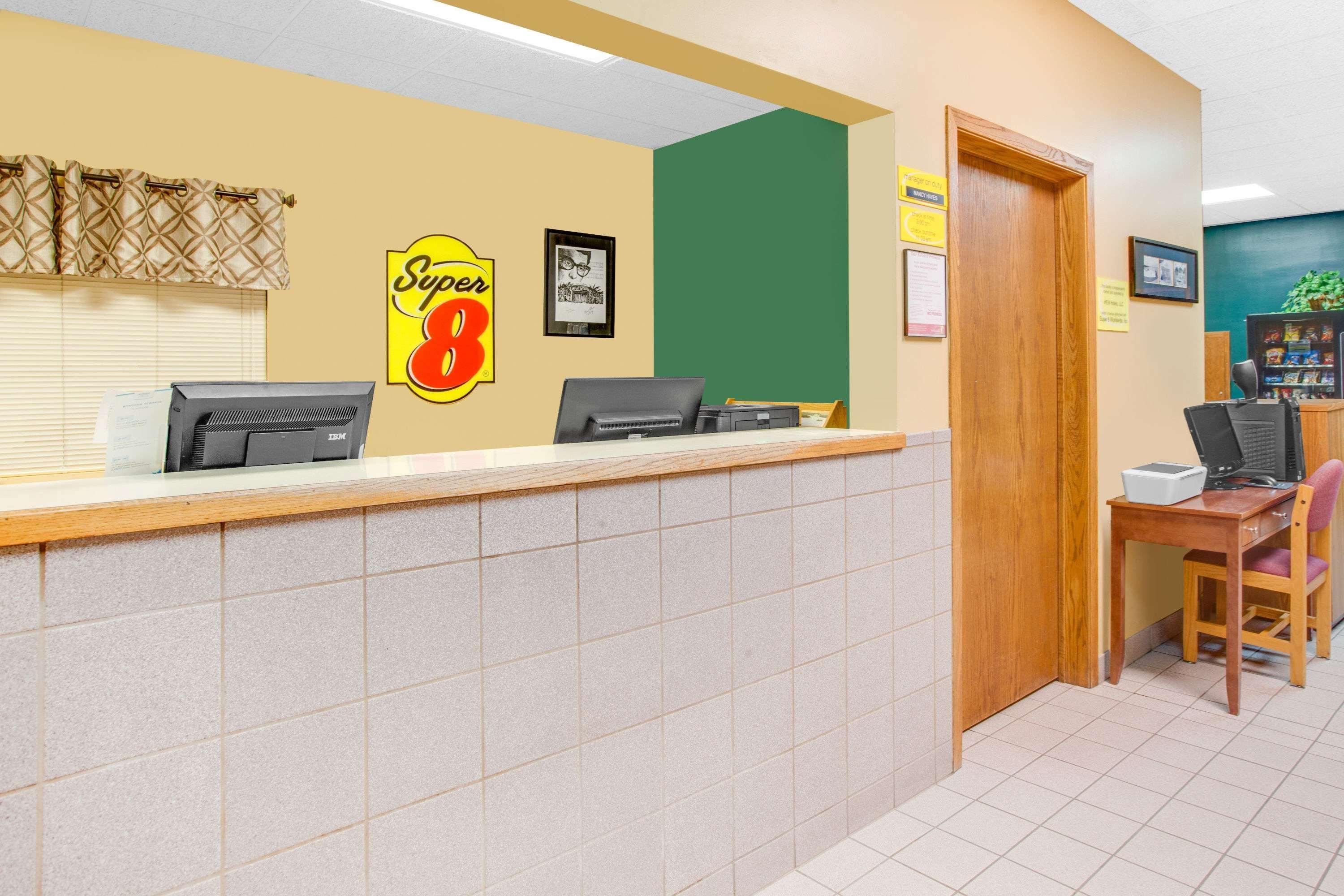 Hotel Super 8 By Wyndham Clear 2*